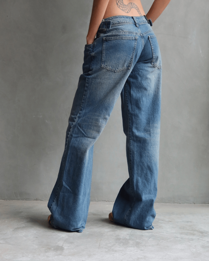 JEAN LOW WIDE FIT TIRO BAJO CINTURA AJUSTABLE AZUL