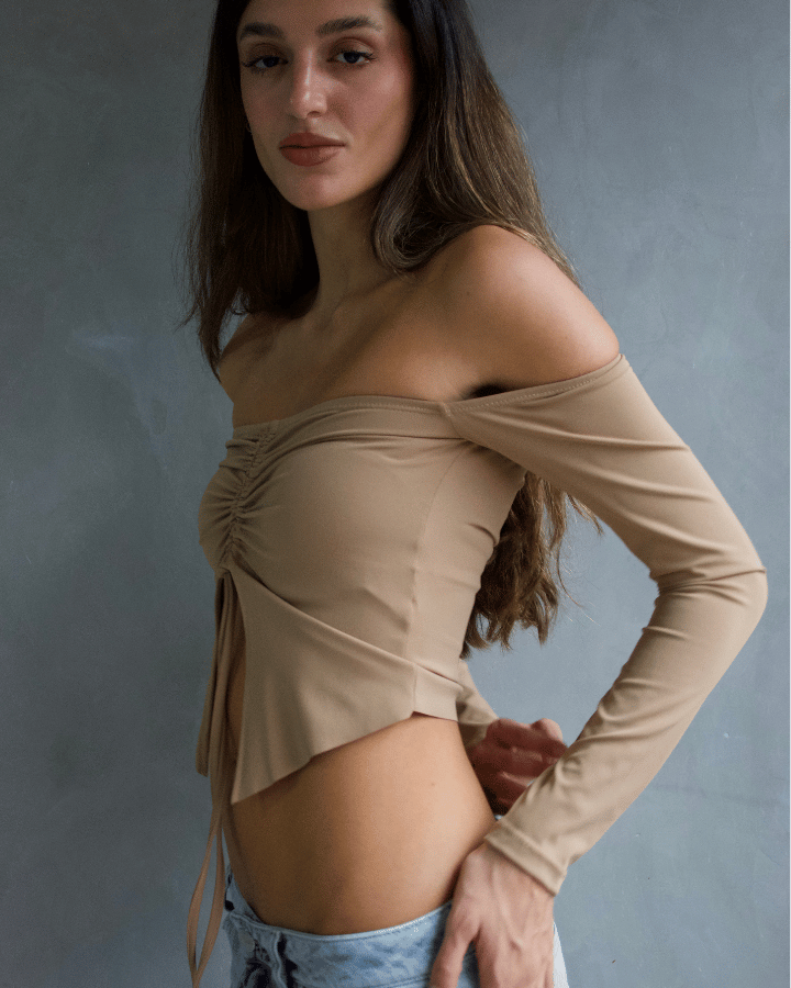 RUCHED OFF SHOULDER HOT COCOA