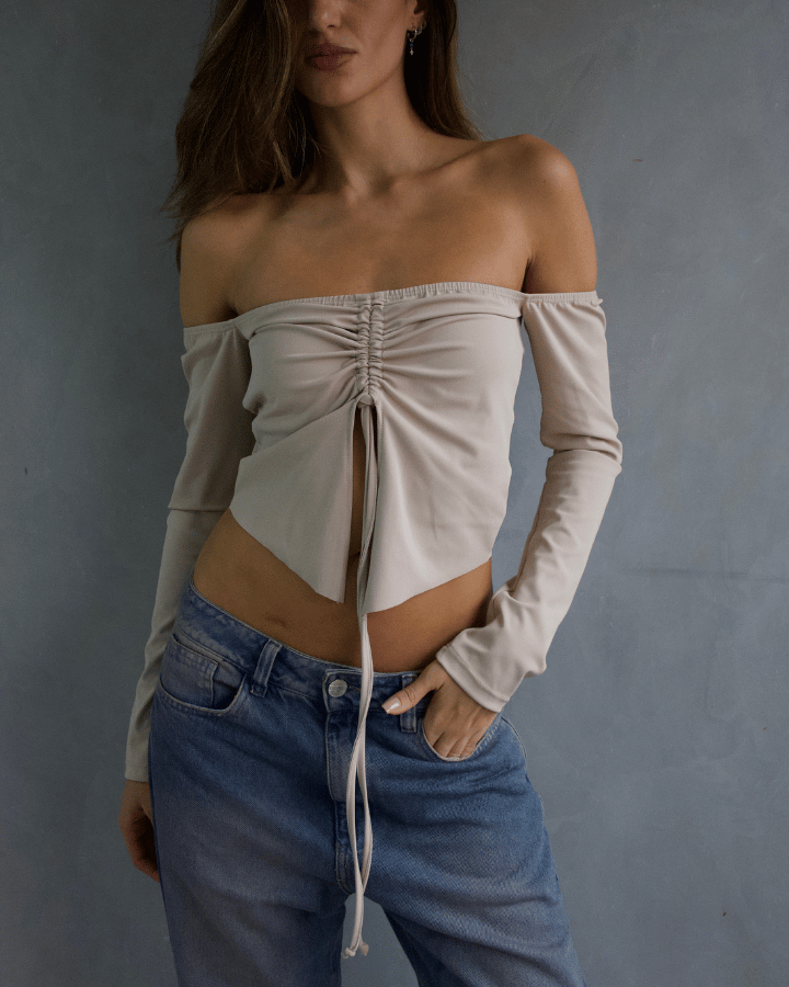 TOP RUCHED OFF SHOULDER BEIGE