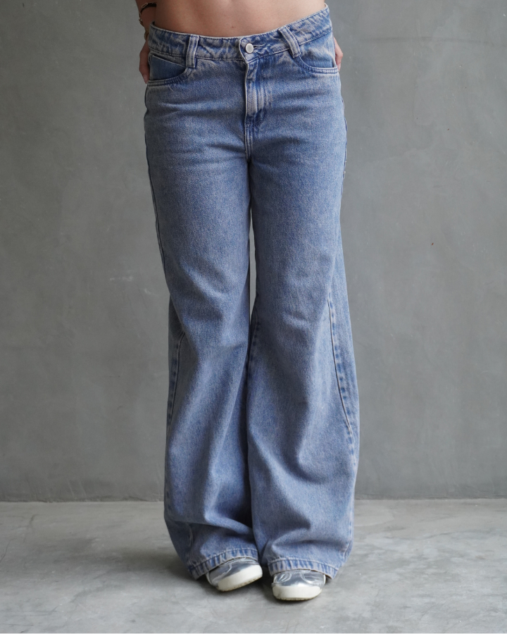 JEAN ANCHO STRAIGHT COTTON CANDY WASH AZUL