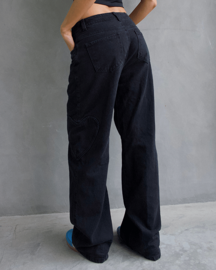 JEAN STRAIGHT HEARTS POCKET NEGRO