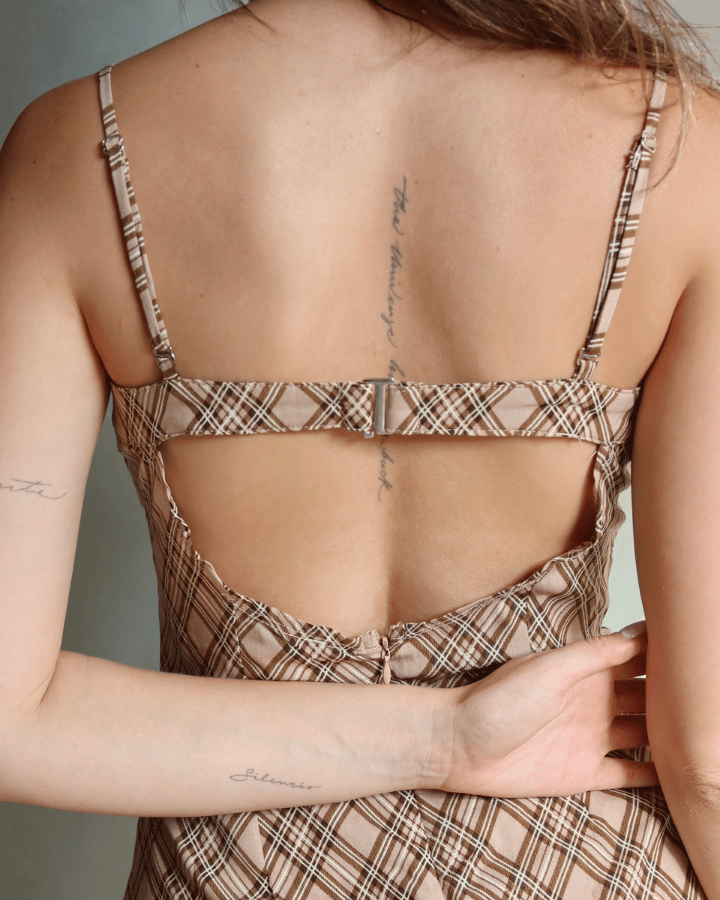 VESTIDO MINIPLAID DE CUADROS CON CORSET CREMA