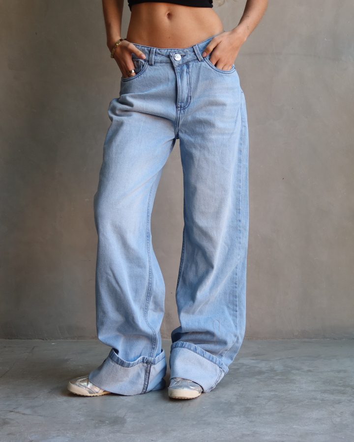 JEAN STRAIGHT RECTO AZUL CLARO