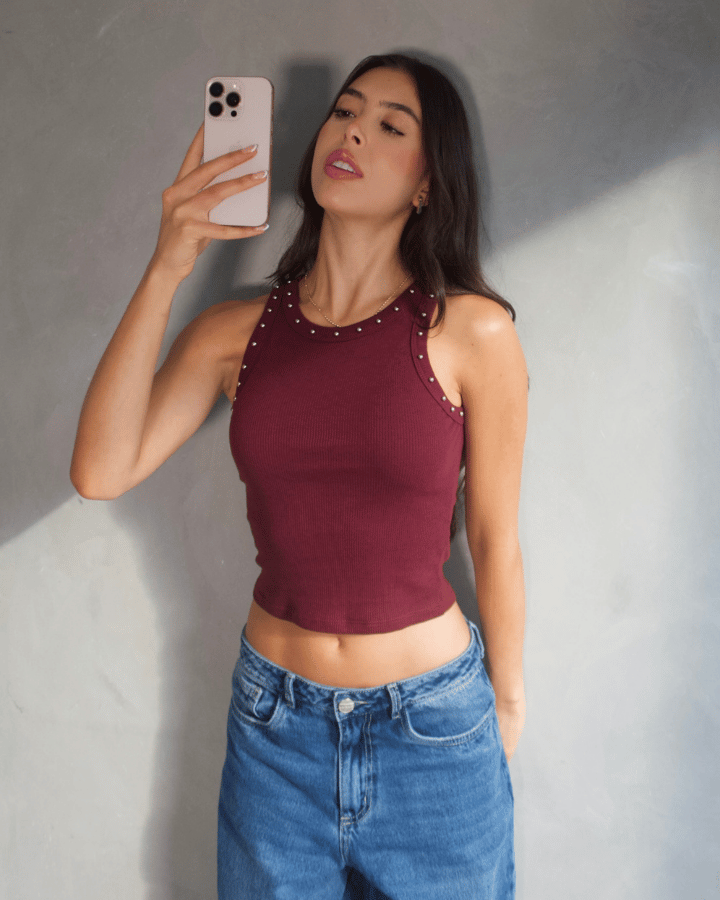 TANK TOP STUDDED TACHES WINE BURGUNDY
