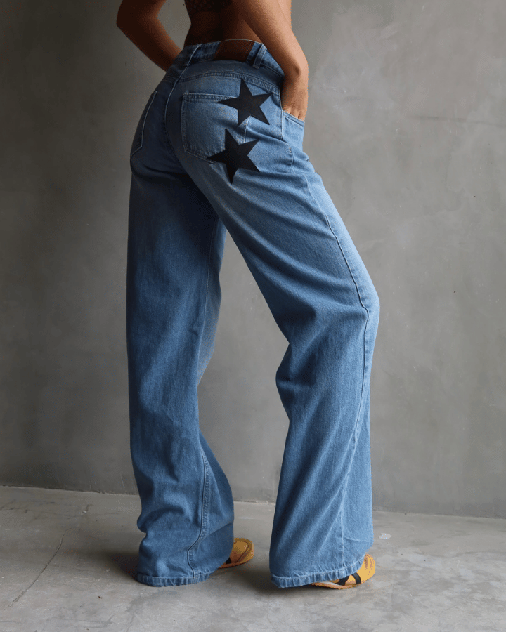 JEAN STRAIGHT BLACK STARS AZUL CLARO