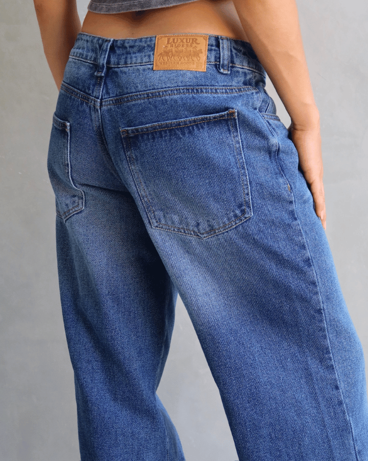 JEAN LOW WIDE FIT TIRO BAJO ANCHO AZUL OSCURO