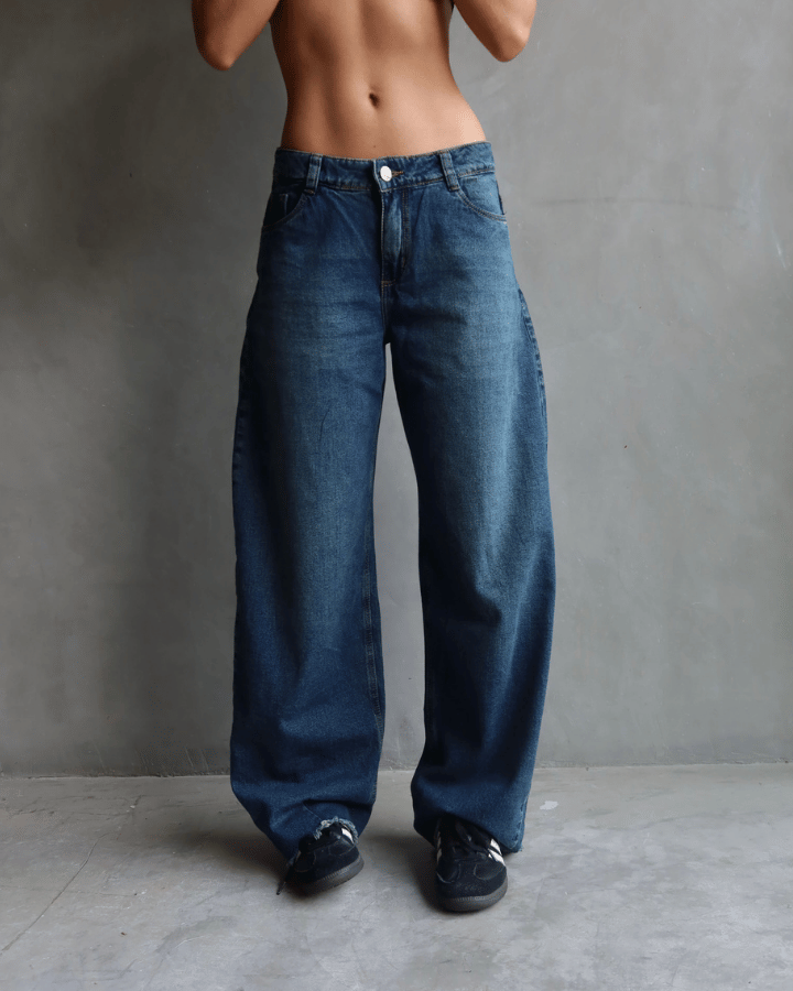 JEAN STRAIGHT AZUL MEDIO CON ESTRELLAS PLATEADAS