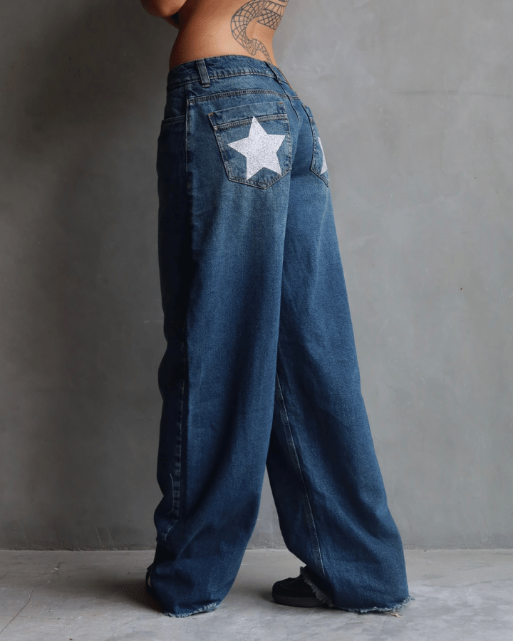 JEAN STRAIGHT AZUL MEDIO CON ESTRELLAS PLATEADAS