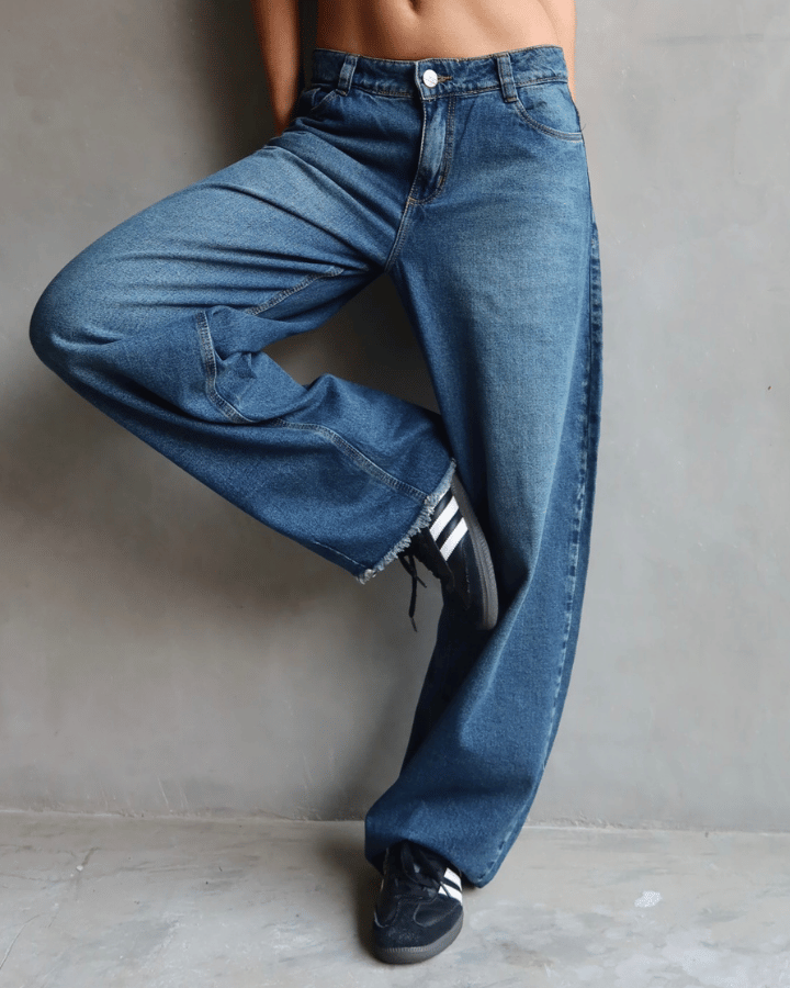 JEAN STRAIGHT AZUL MEDIO CON ESTRELLAS PLATEADAS