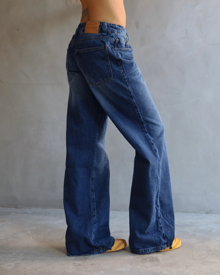 JEAN LOW WIDE FIT TIRO BAJO ANCHO AZUL OSCURO