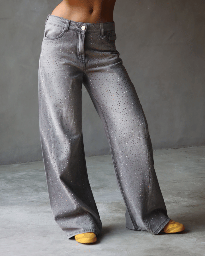 JEAN WIDE LEG FIT BRILLOS GRIS CLARO