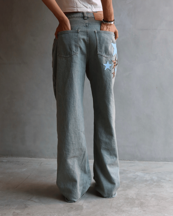 JEAN ICON ESTRELLAS LEOPARDO RELAXED FIT GRIS WASHED