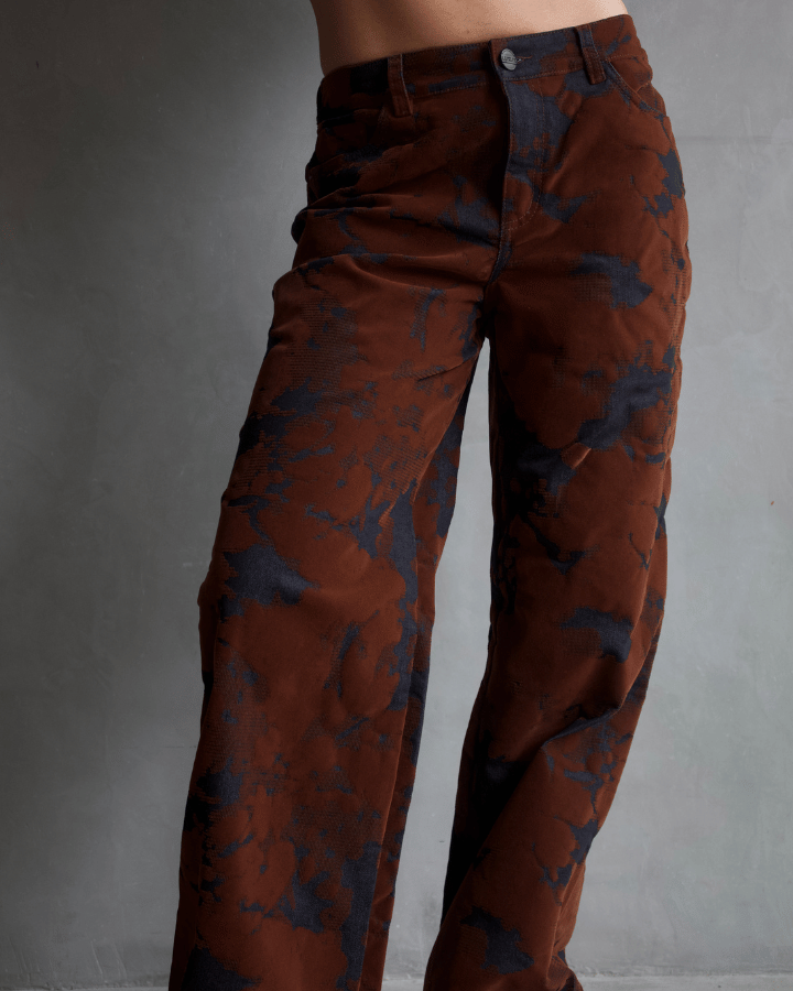 PANTALÓN STRAIGHT EFECTO MARMOLEADO CAFÉ NEGRO