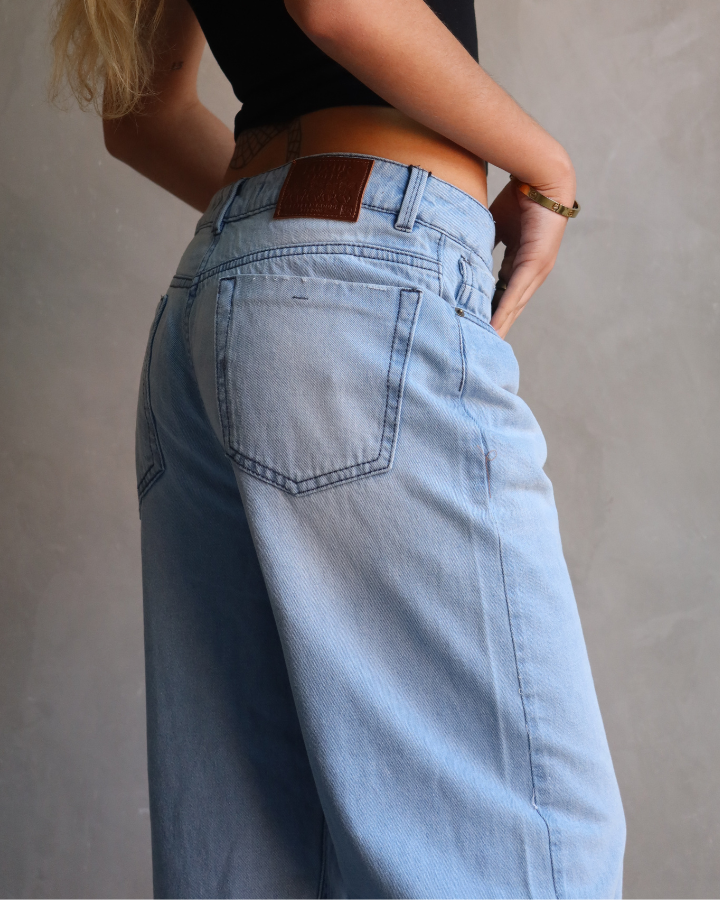 JEAN STRAIGHT RECTO AZUL CLARO