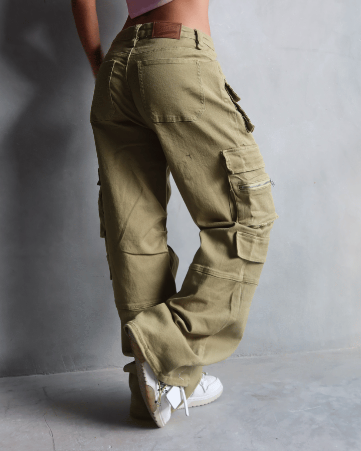 PANTALÓN MULTIPOCKET VERDE