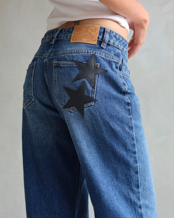 JEAN RELAXED FIT BLACK STARS AZUL OSCURO