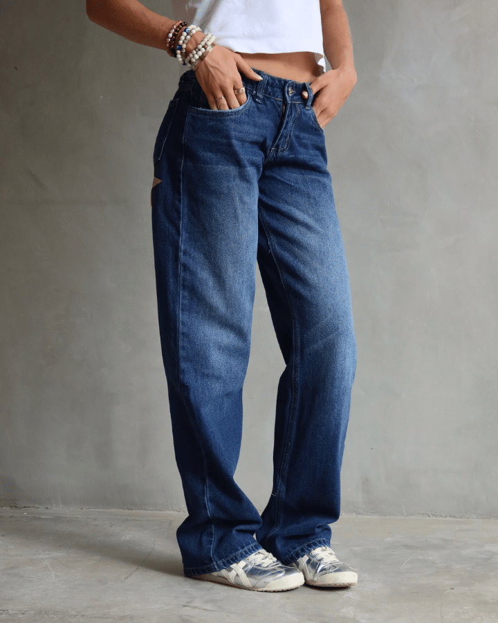 JEAN EXTRA LOW STRAIGHT FIT CROC BEIGE STARS AZUL
