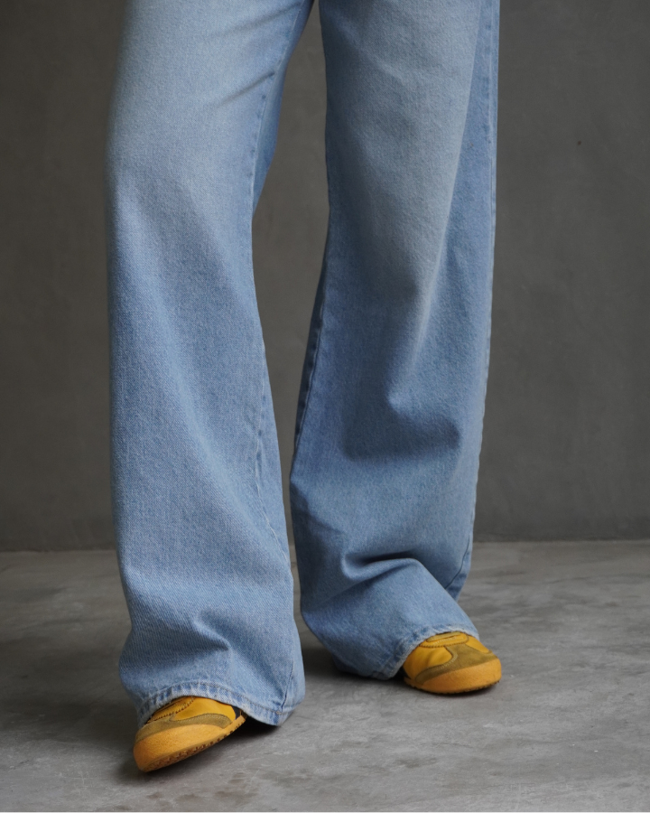 JEAN BACK STARS STUDS STRAIGHT AZUL CLARO