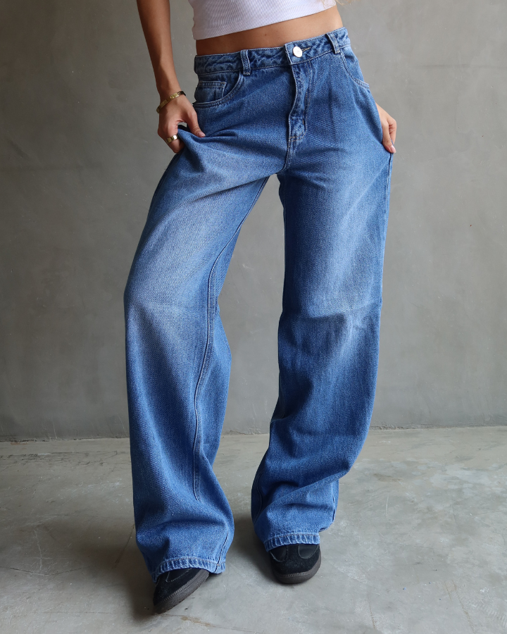 JEAN RELAXED FIT BLACK STARS AZUL CLARO