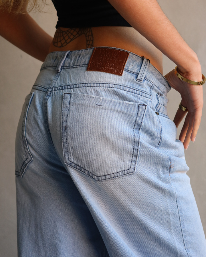 JEAN STRAIGHT RECTO AZUL CLARO
