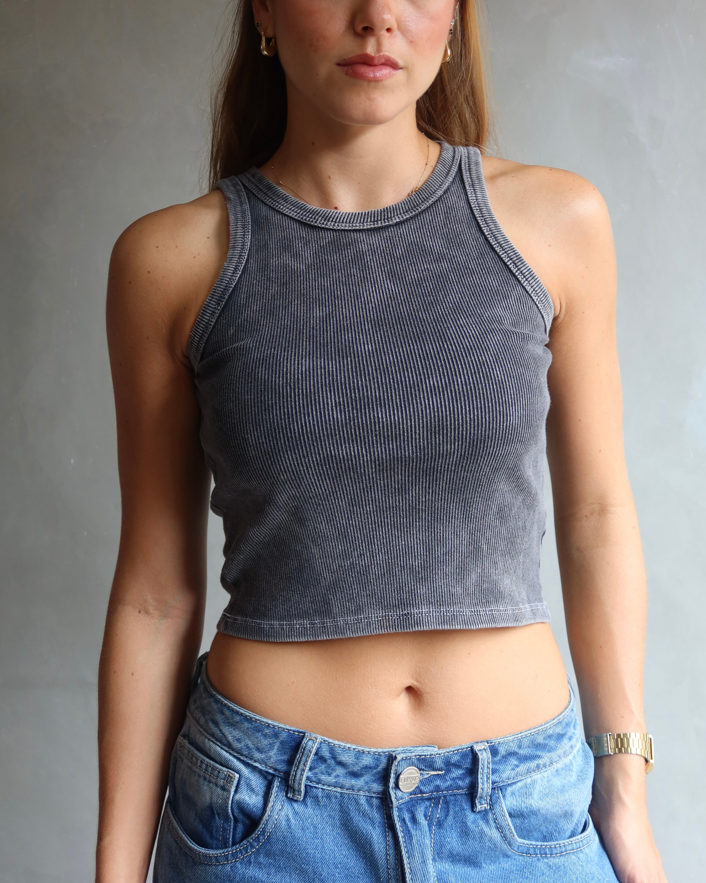 TANK TOP WASHED GRIS OSCURO