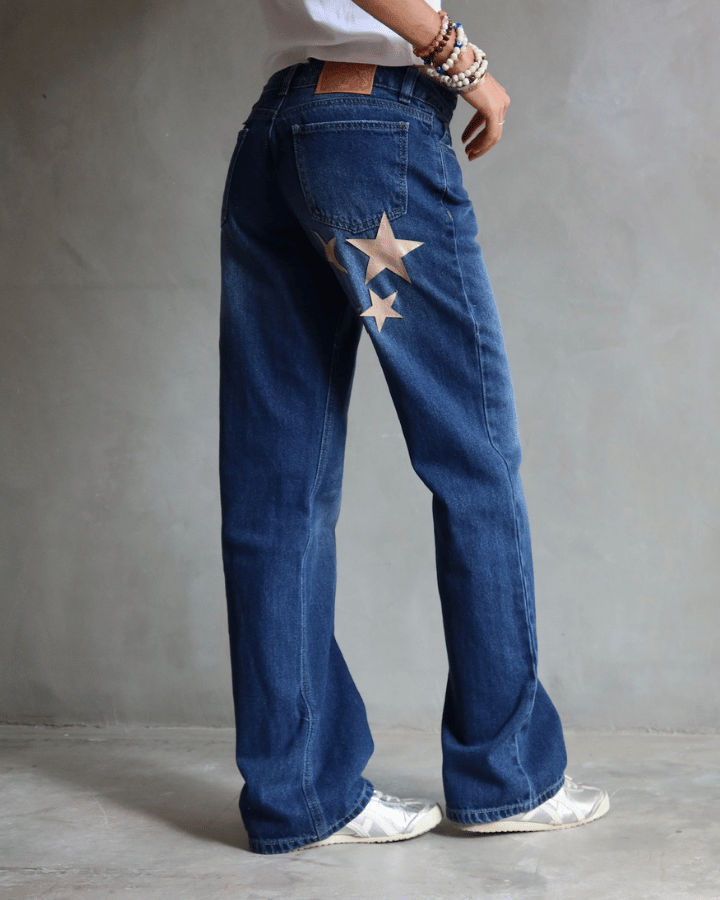 JEAN EXTRA LOW STRAIGHT FIT CROC BEIGE STARS AZUL