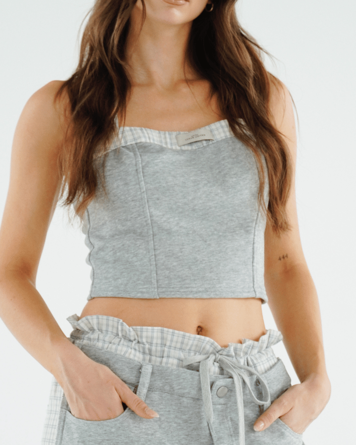 TOP BONHEUR CON ESCOTE GRIS