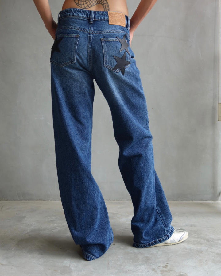 JEAN RELAXED FIT BLACK STARS AZUL OSCURO