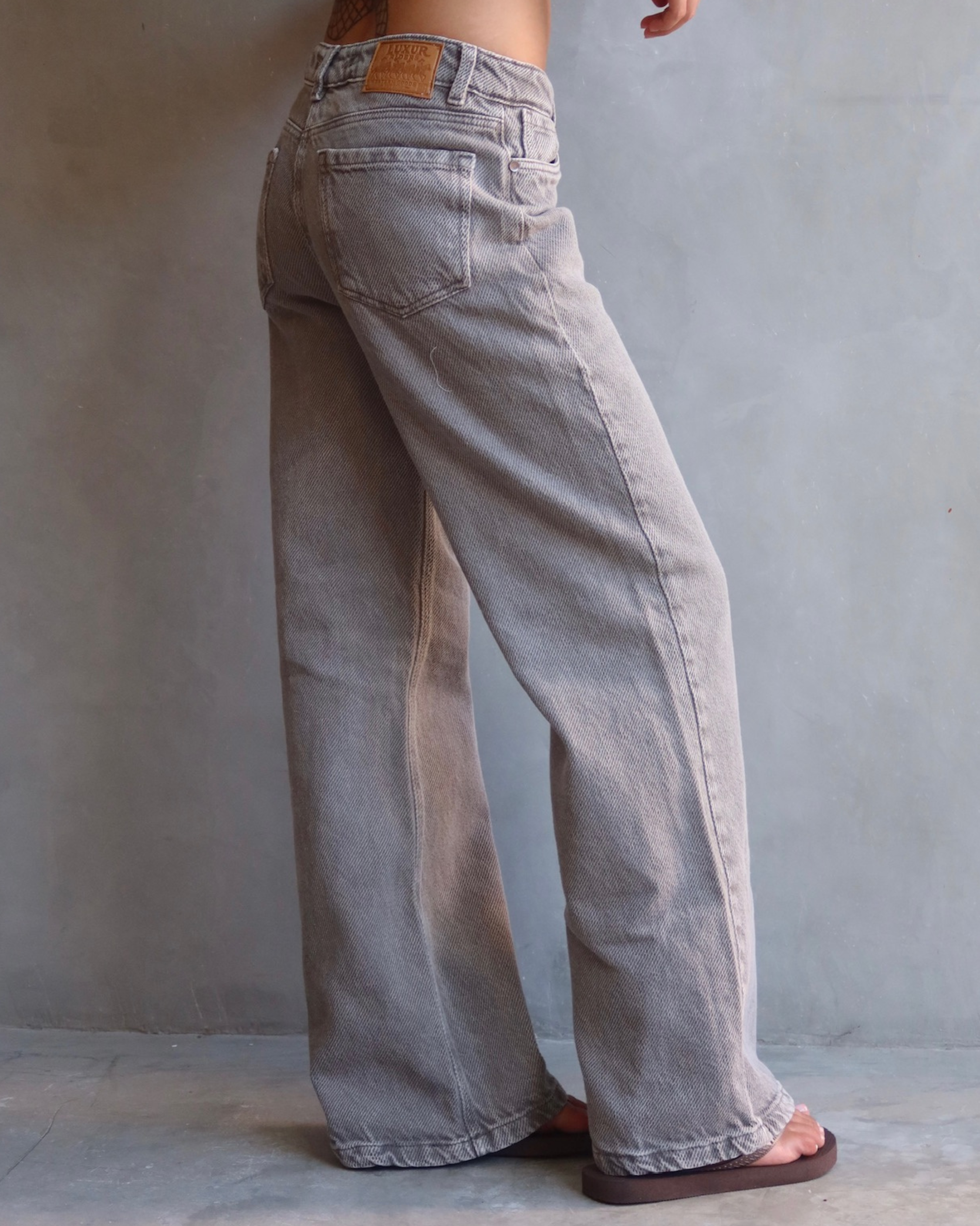 JEAN WIDE LEG TEXTURIZED GREY GRIS