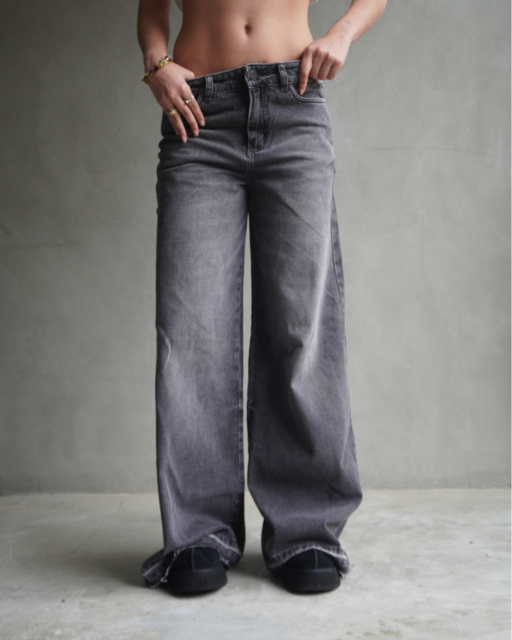 JEAN ANCHO WIDE LEG FIT WASHED NEGRO