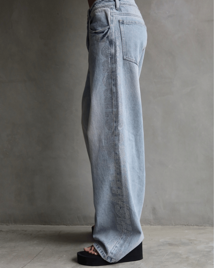 JEAN RELAXED FIT BRILLOS SWAG NOT SOUL AZUL CLARO