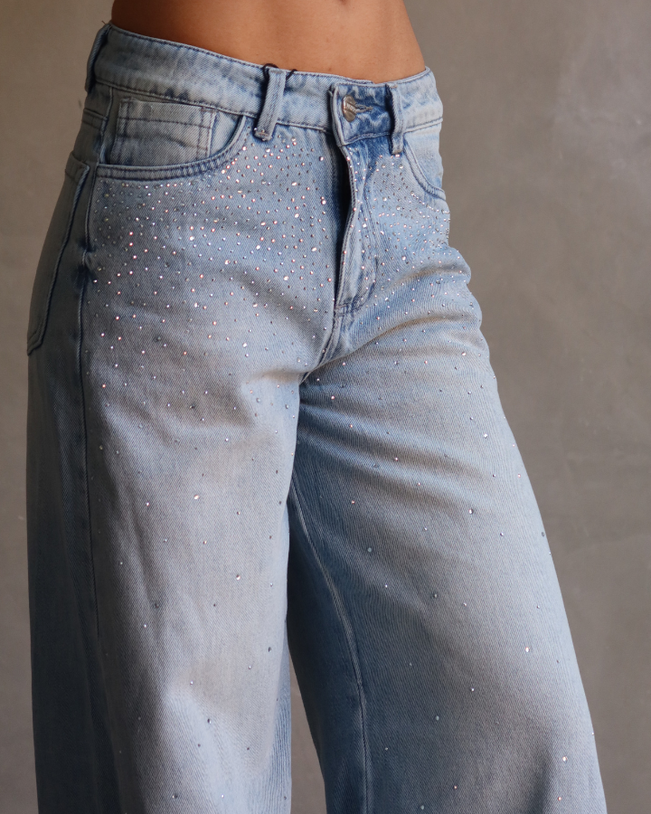 JEAN WIDE LEG FIT BRILLOS FADE AZUL CLARO