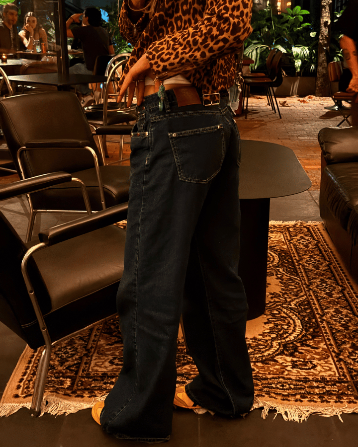 Jeans mujer azul estilo Lola Jeans KOAJ marca LUXUR Jeans Colombia