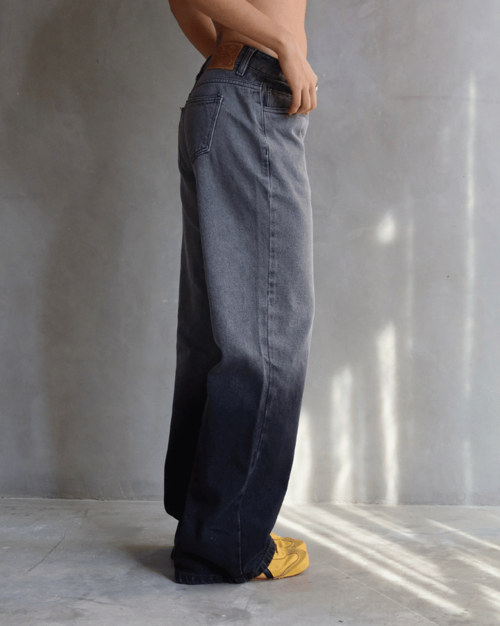 JEAN RELAXED FIT DEGRADE GRIS/NEGRO