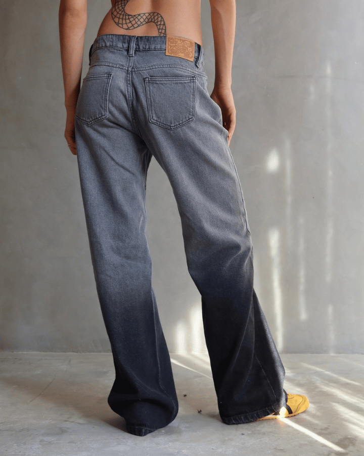 JEAN RELAXED FIT DEGRADE GRIS/NEGRO