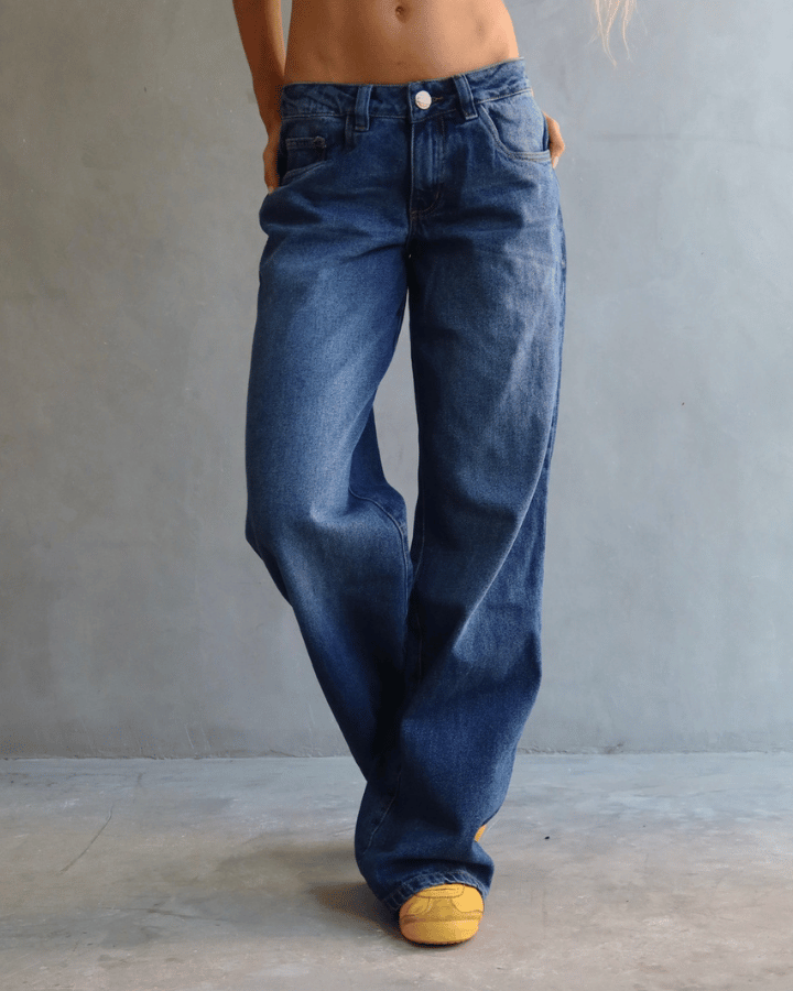 JEAN LOW WIDE FIT TIRO BAJO ANCHO AZUL OSCURO