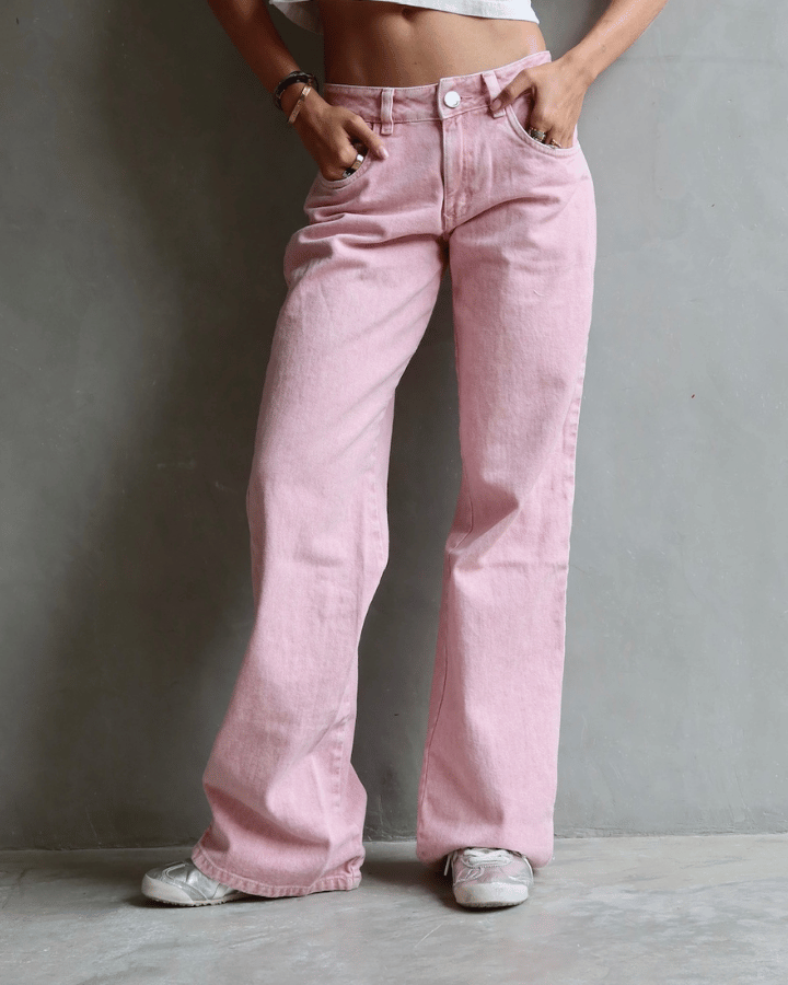 JEAN LOW WIDE FIT TIRO BAJO ANCHO FULLY BLUSH ROSADO