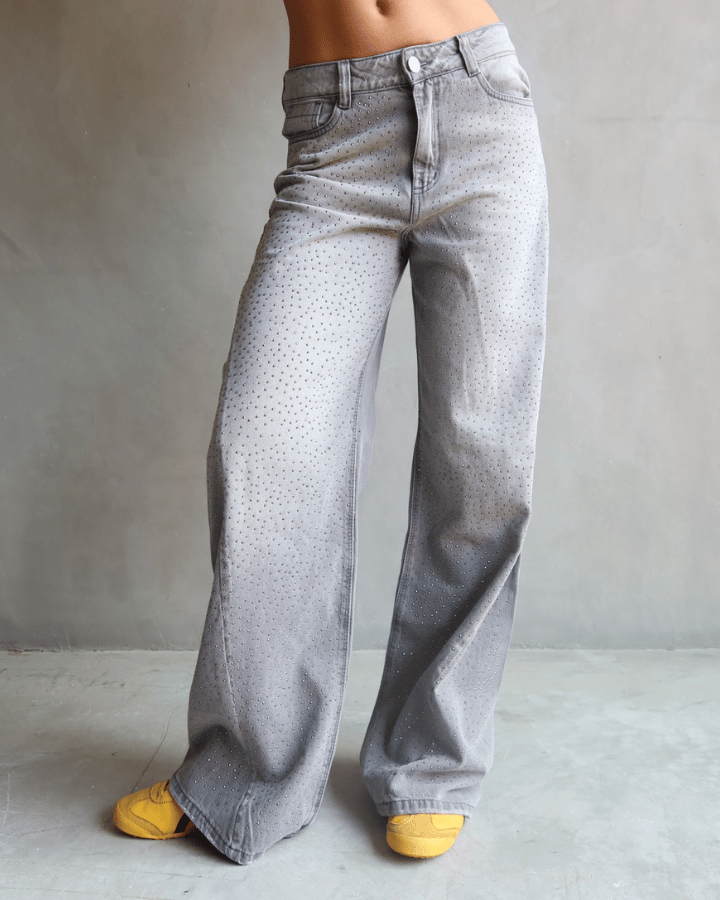 JEAN WIDE LEG FIT BRILLOS GRIS CLARO