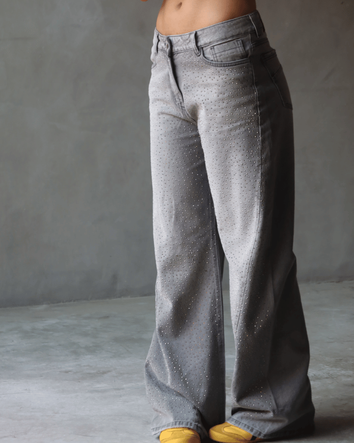 JEAN WIDE LEG FIT BRILLOS GRIS CLARO