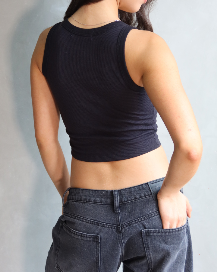 TANK TOP ESCOTADO DOUBLE TACHES NEGRO