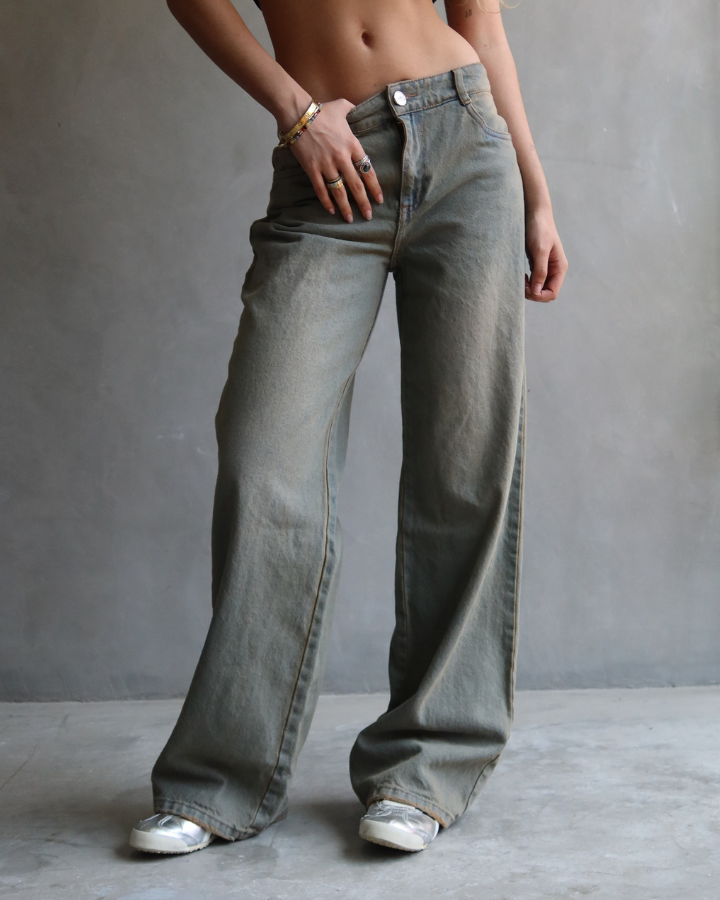 JEAN RECTO ANCHO DIRTY ARENA VERDE