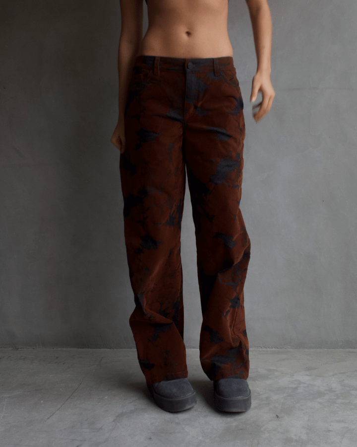 PANTALÓN STRAIGHT EFECTO MARMOLEADO CAFÉ NEGRO