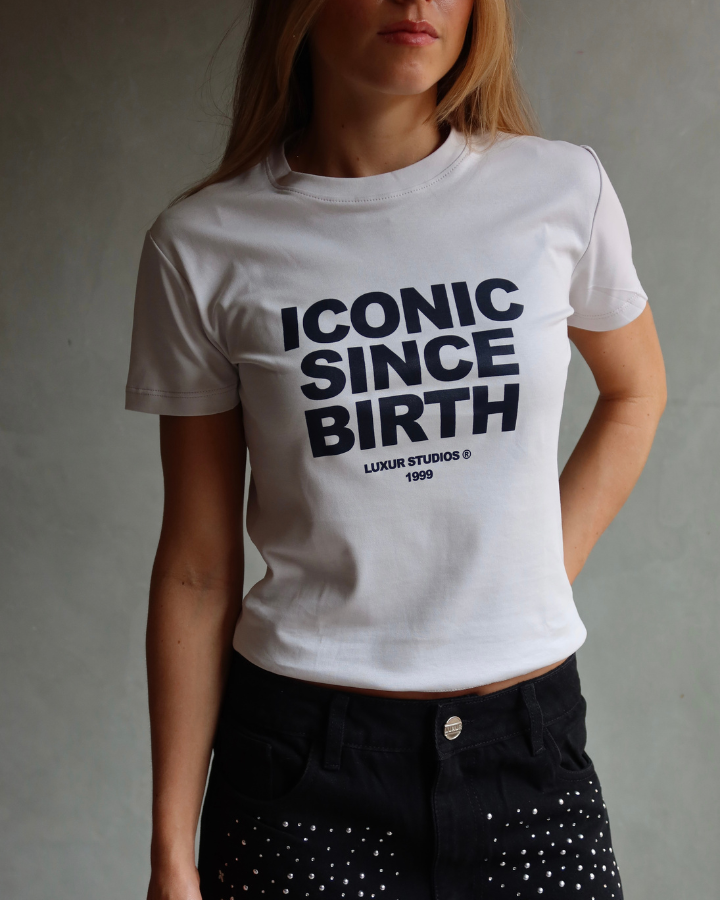 CAMISETA MANGA CORTA ICONIC BABY TEE GRIS