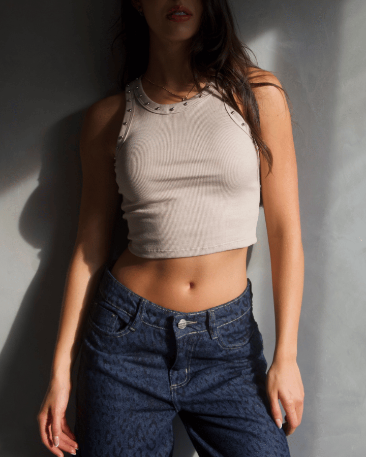 TANK TOP STUDDED TACHES NUDE