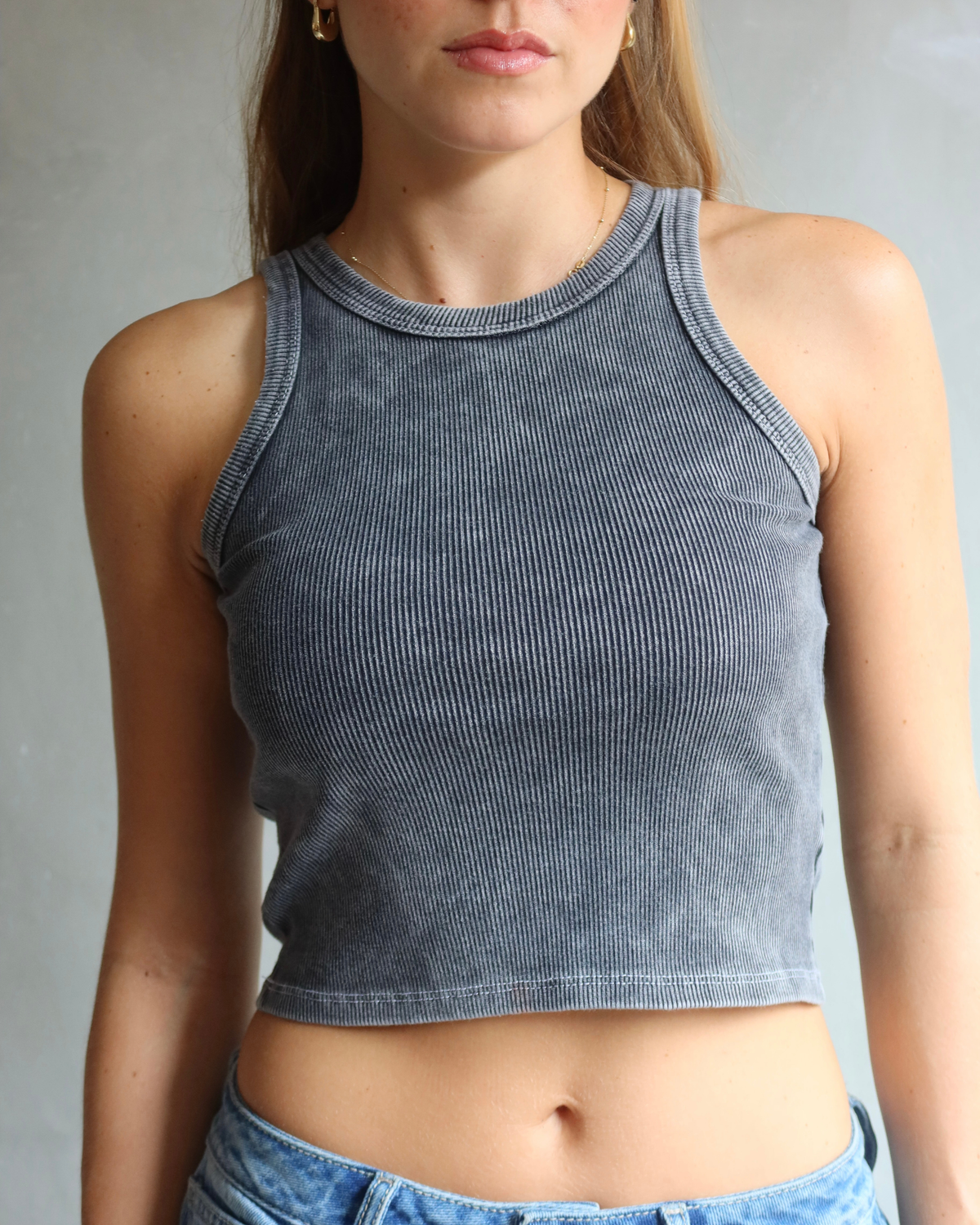 TANK TOP WASHED GRIS OSCURO