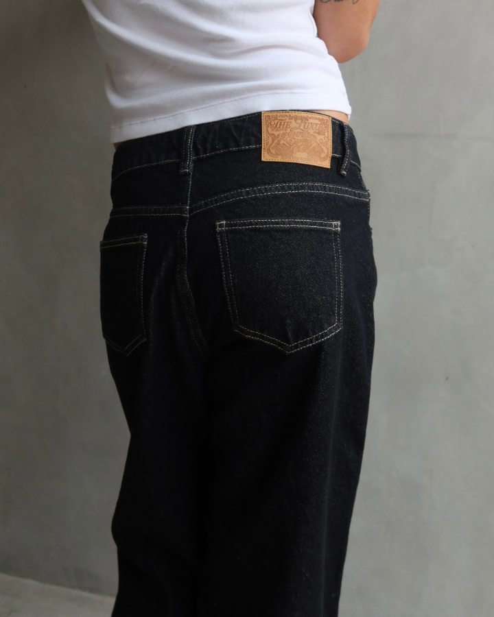 JEAN RELAXED FIT ECRU STITCHING NEGRO