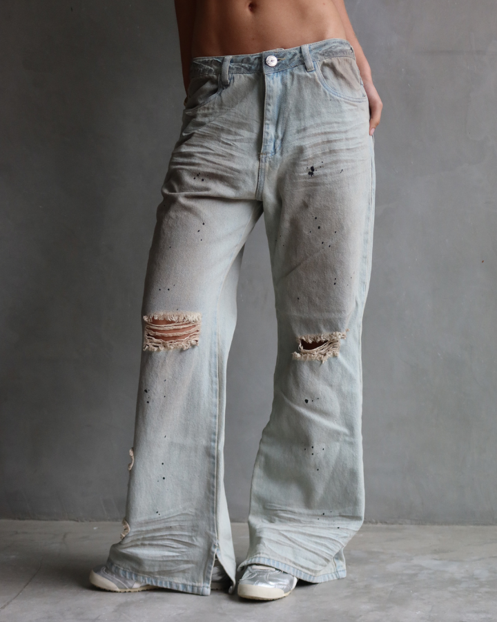 JEAN FLARE ICE WASH EMBROIDERY CON ROTOS