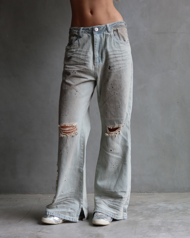 JEAN FLARE ICE WASH EMBROIDERY CON ROTOS