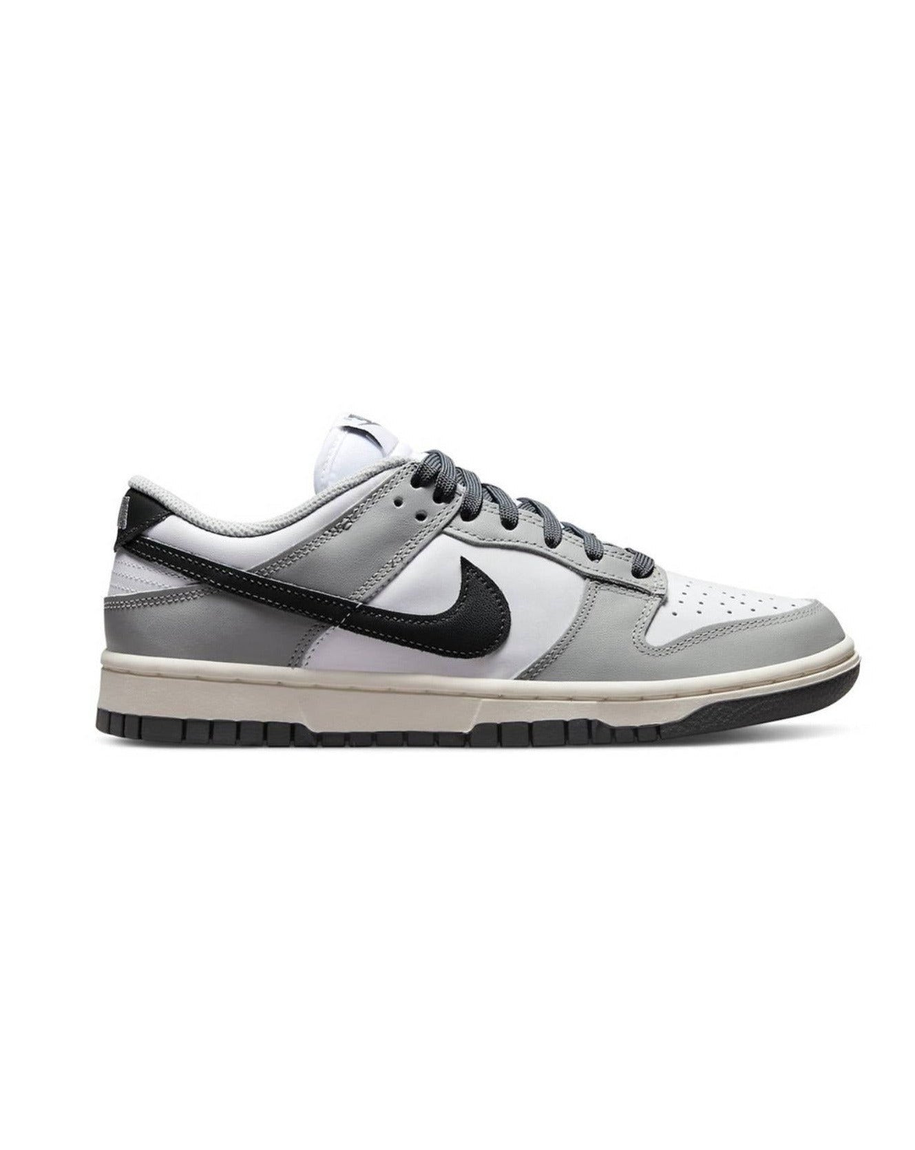 NIKE DUNK LOW LIGHT SMOKE GREY