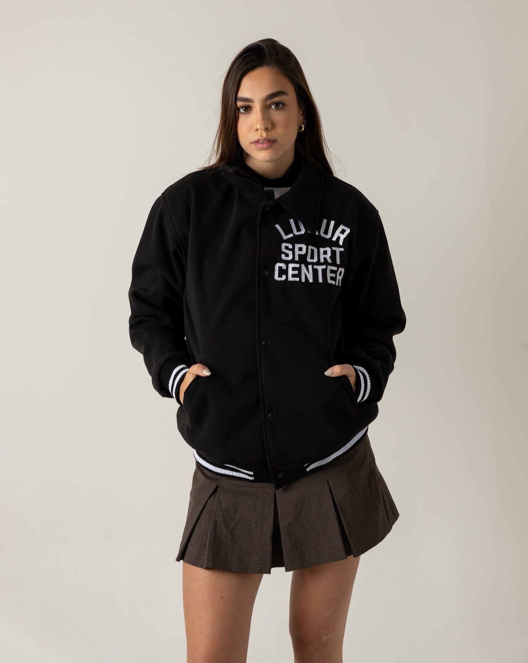 CHAQUETA BEISBOLERA VARSITY LUSHNESS NEGRA